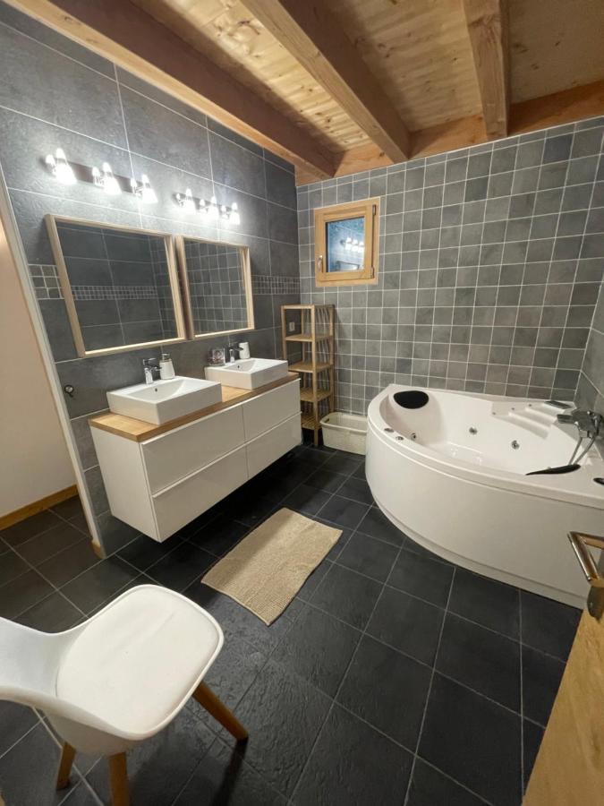 Chalet Le Lotus Blanc لو دوز آلب المظهر الخارجي الصورة