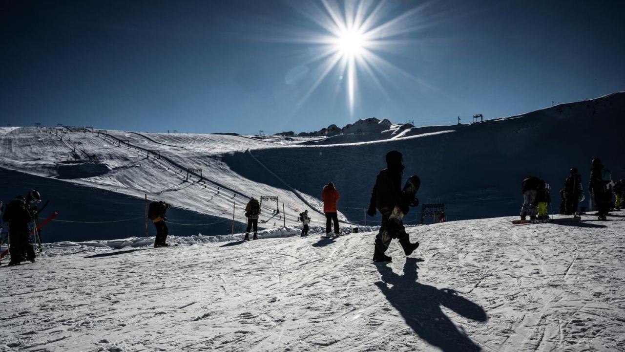 Chalet Le Lotus Blanc لو دوز آلب المظهر الخارجي الصورة